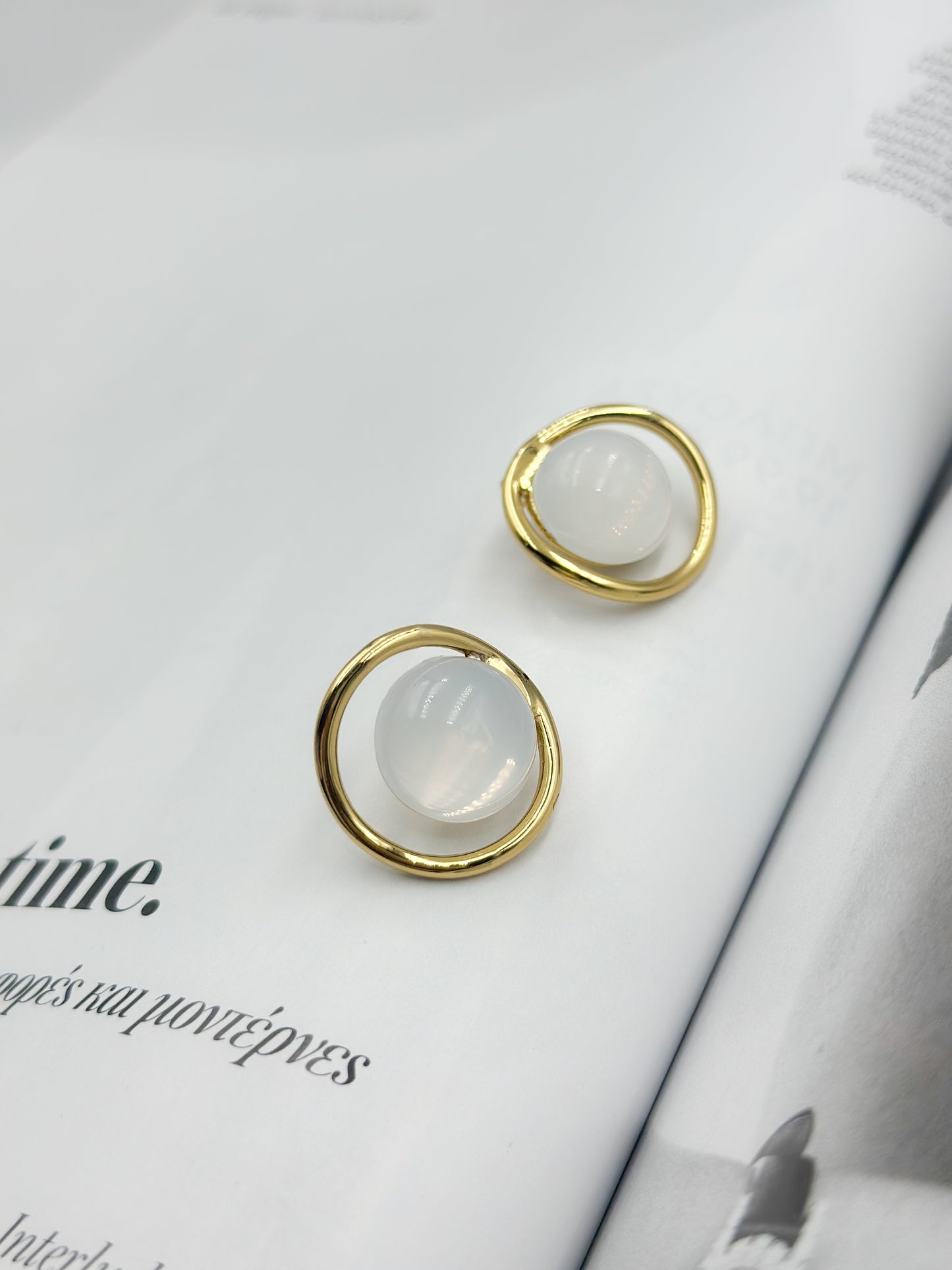 “Moonlight Circle” earrings