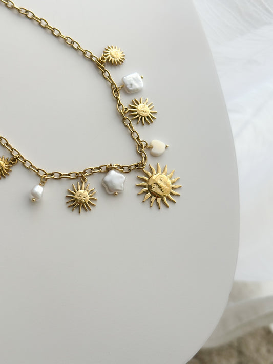 “Solar mystic” necklace