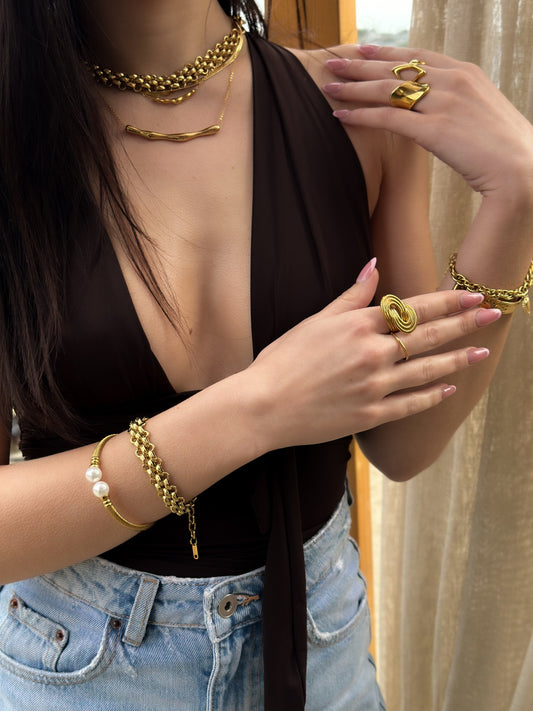 “Infinity Flow” ring