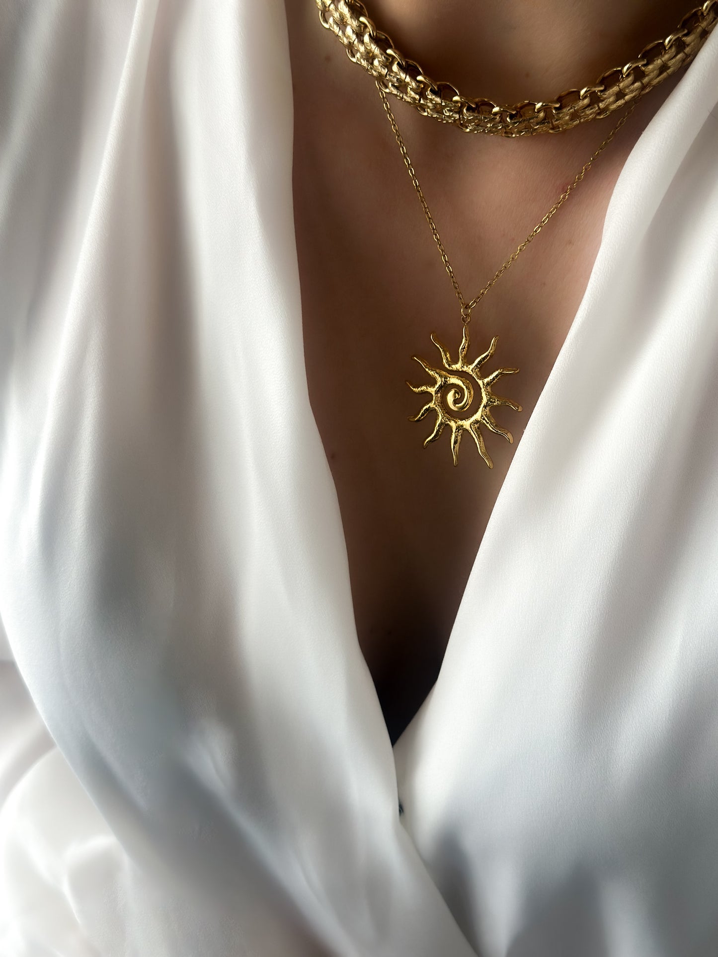 Solaris necklace