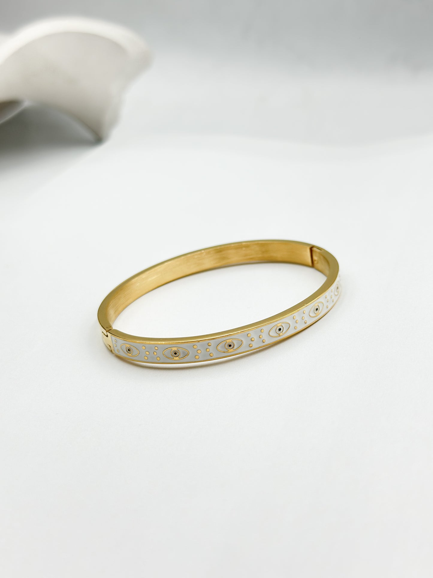 Gold eye bracelet