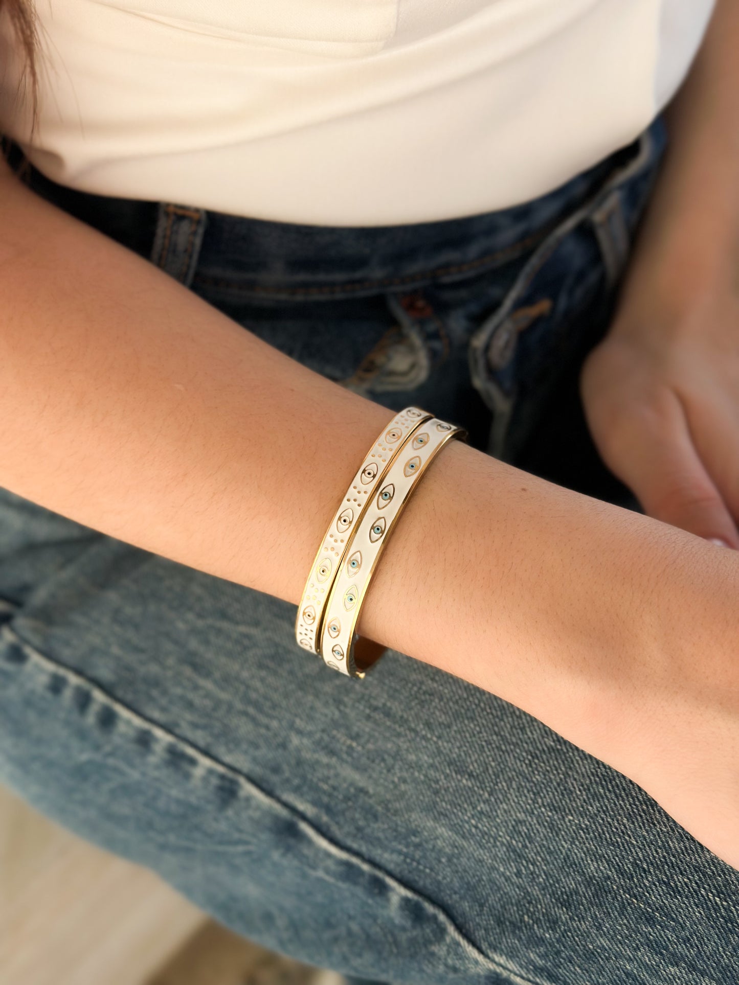 Gold eye bracelet