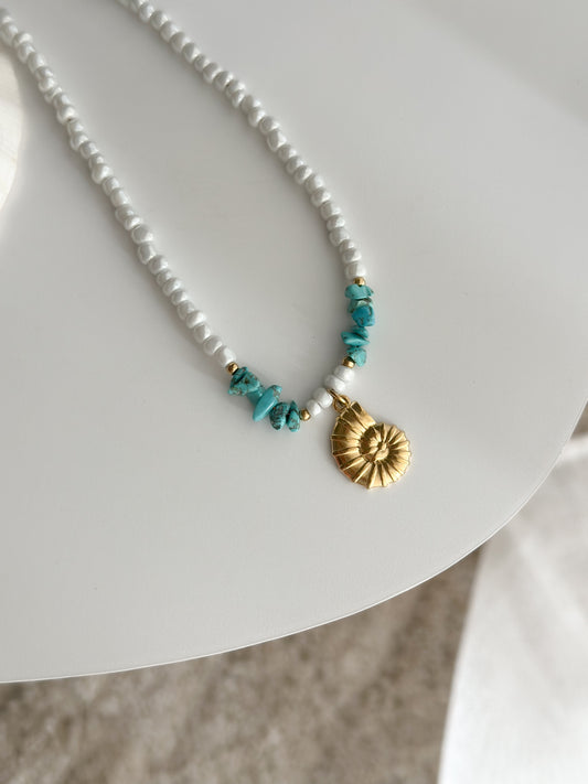 Eleutheria necklace