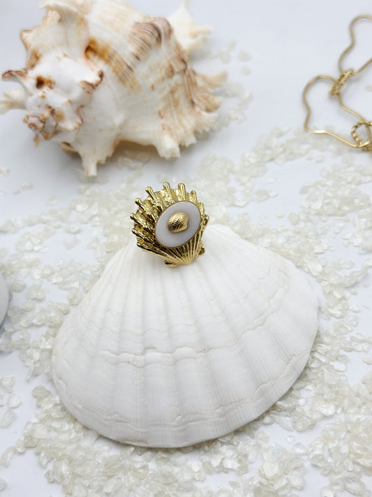 “Aria Shell” ring