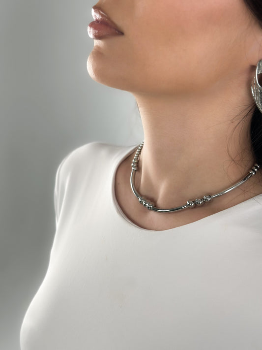 “Linear Motion” necklace