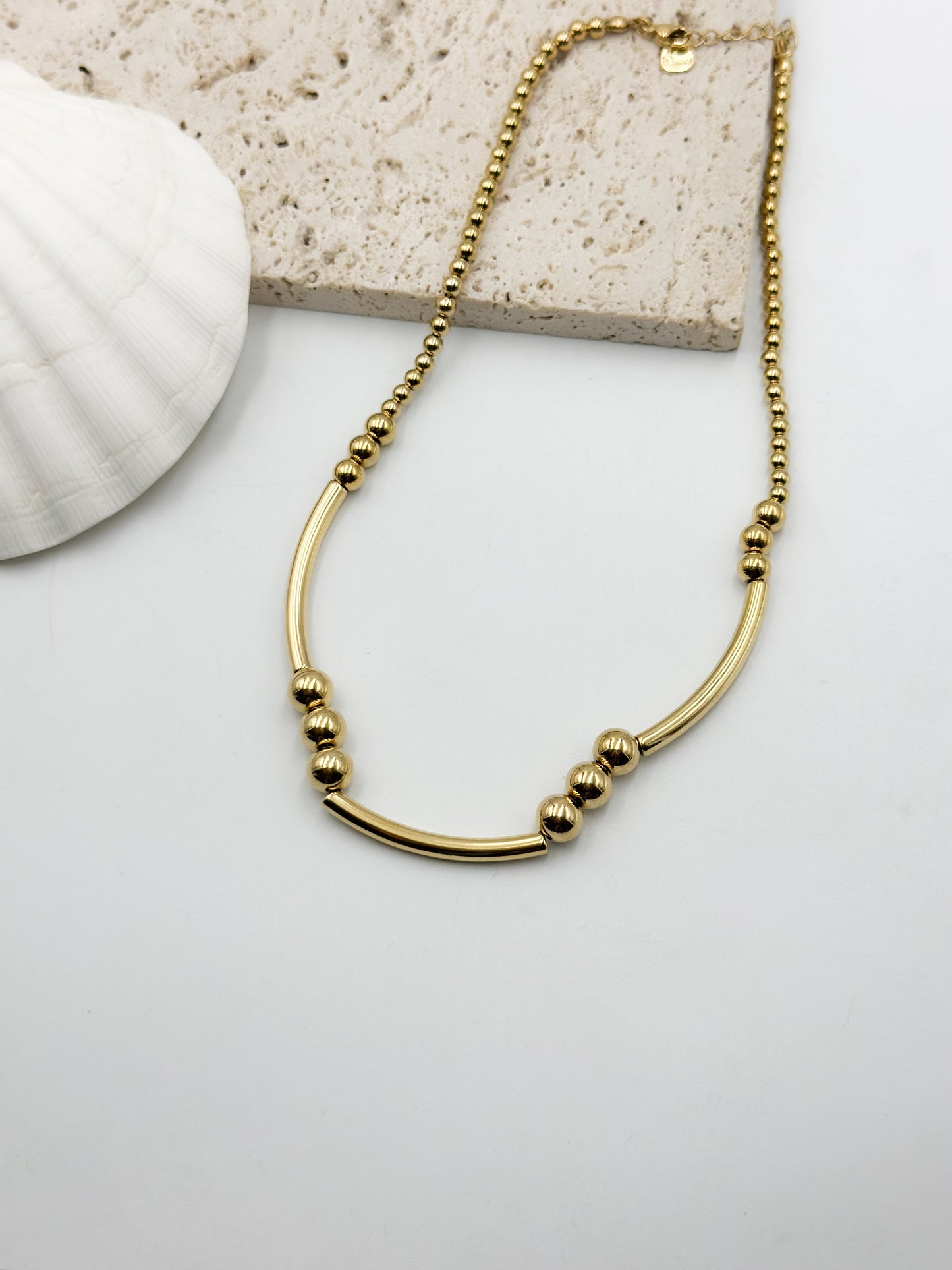 “Linear Motion” necklace