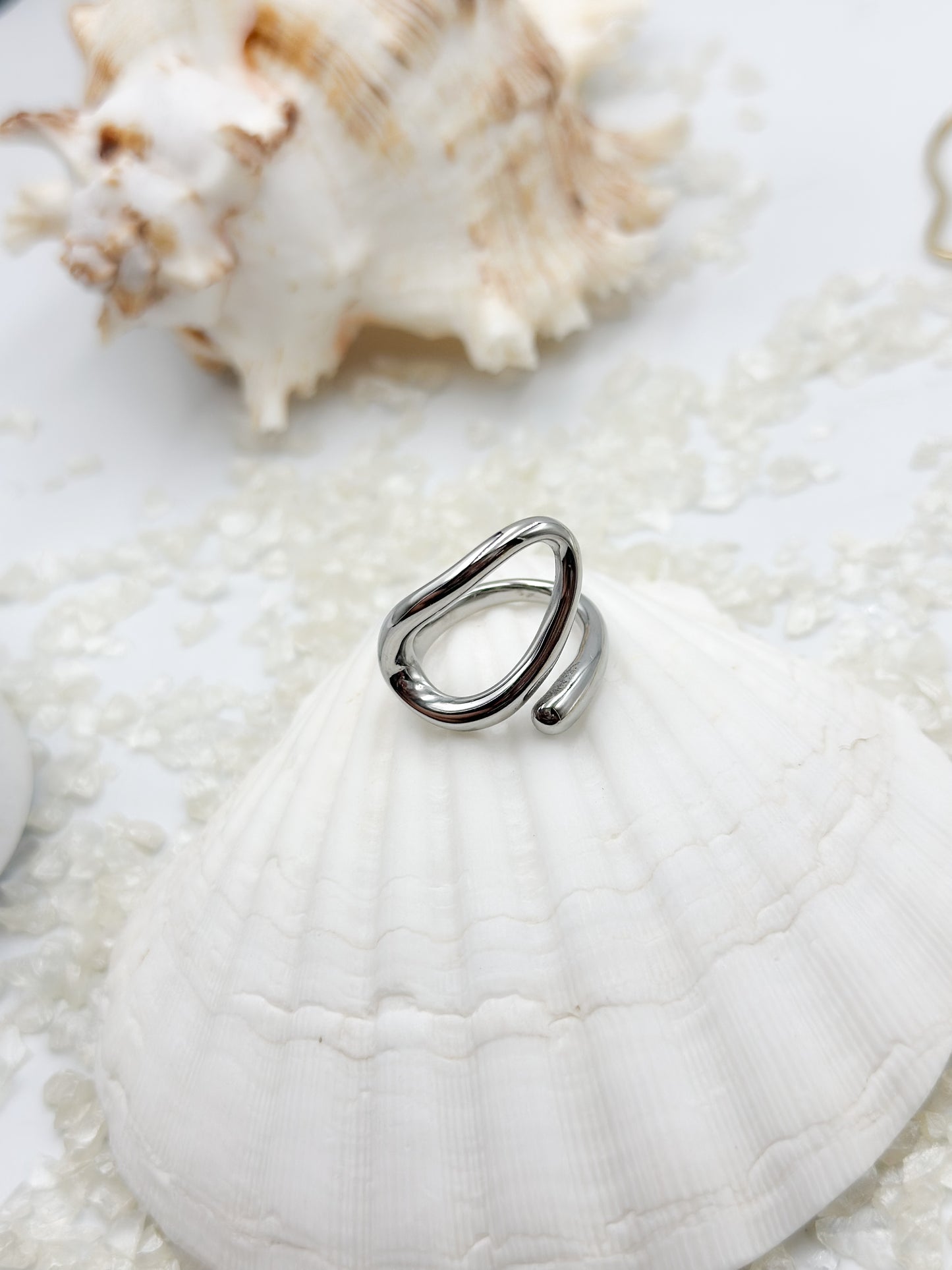 “Flow” rings