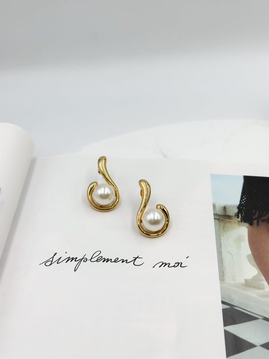 Pearlita Earrings