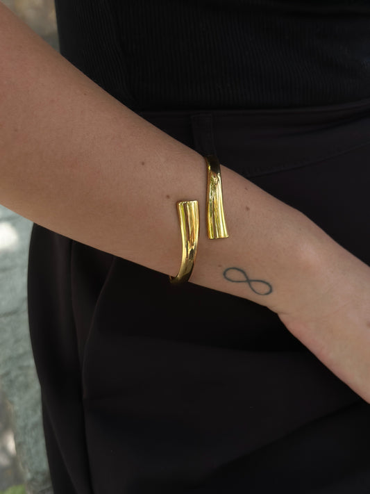 “Minimal Flow” bracelet