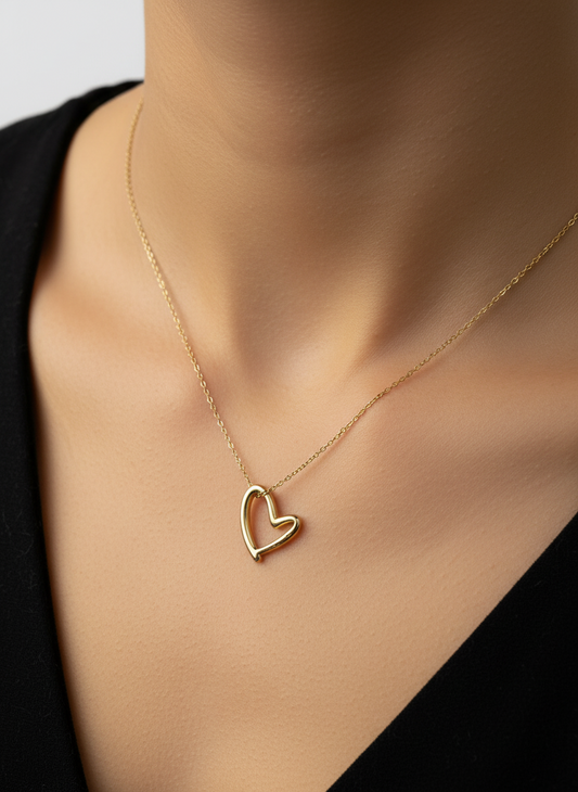 “Bold heart” necklace
