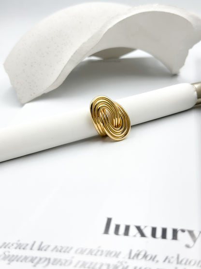 “Infinity Flow” ring