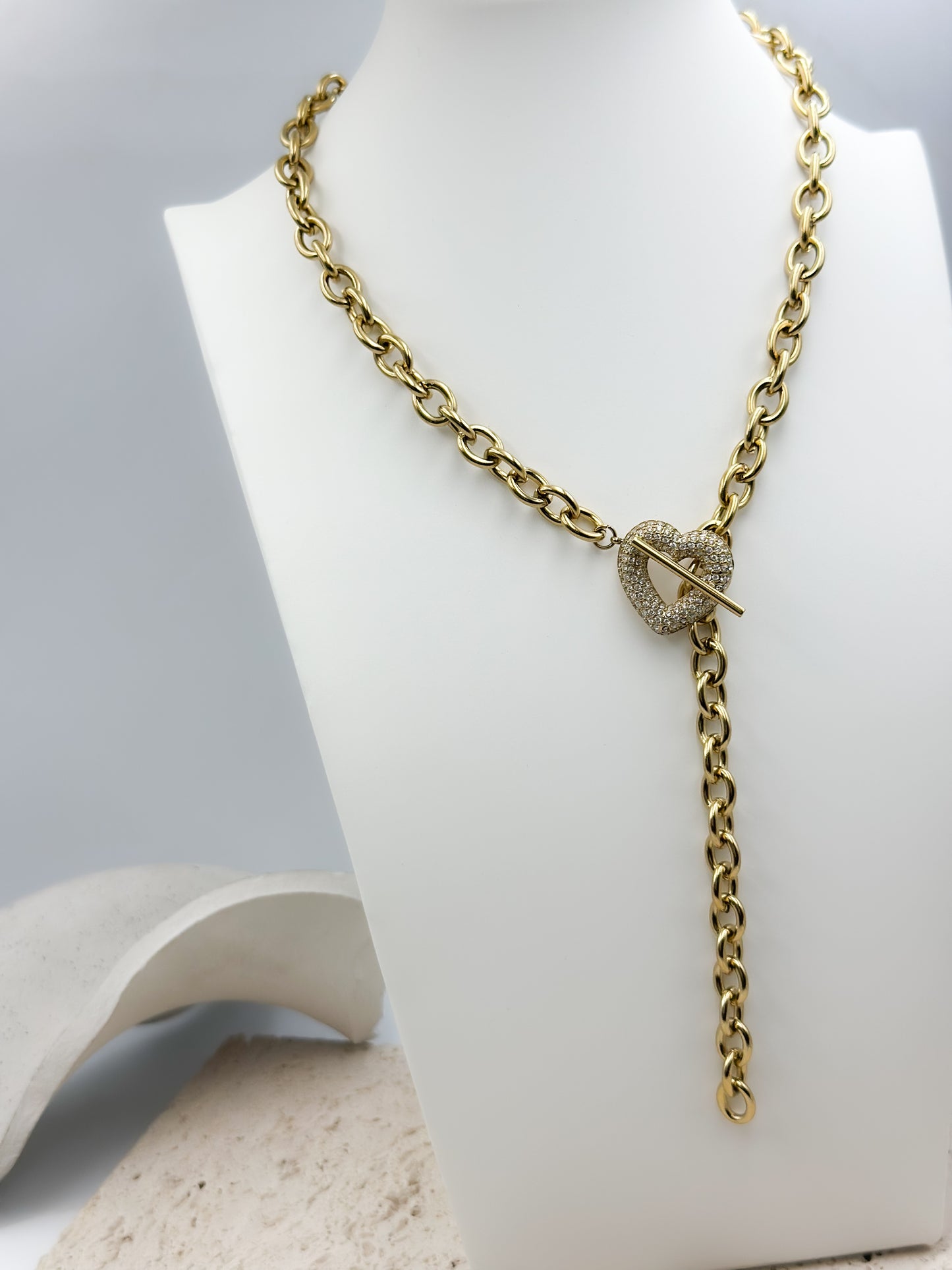 “Heartlock Shine” Necklace