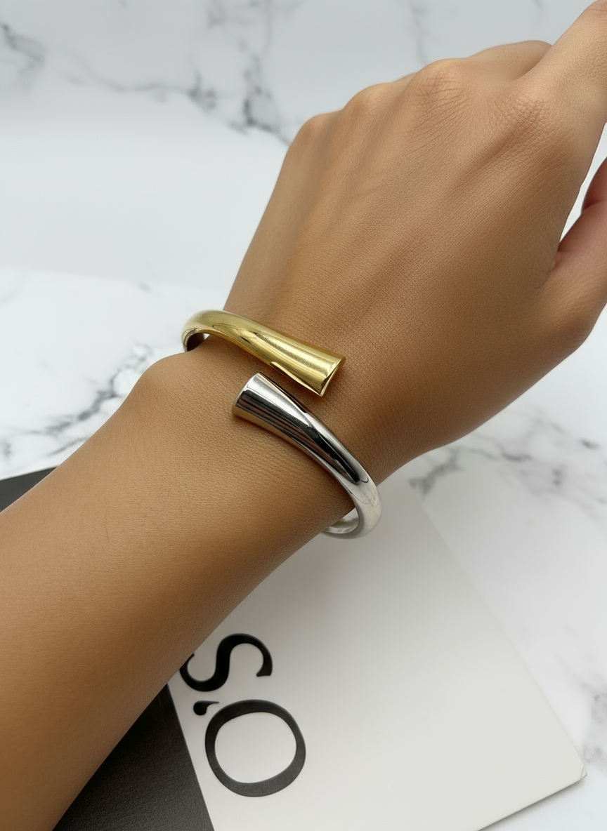 “Minimal Flow” bracelet