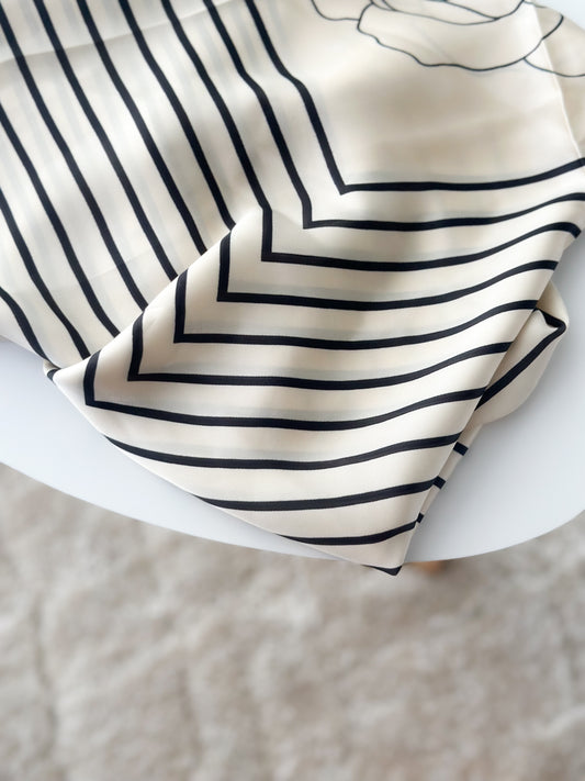 “Minimal” scarf