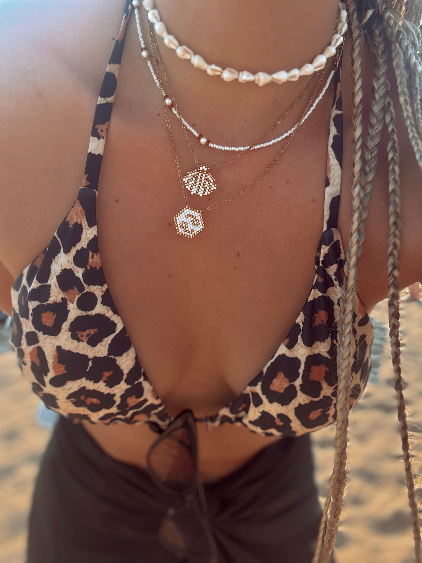 Shell handra necklace