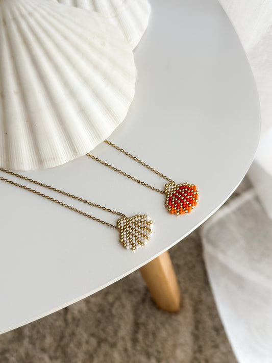 Shell handra necklace
