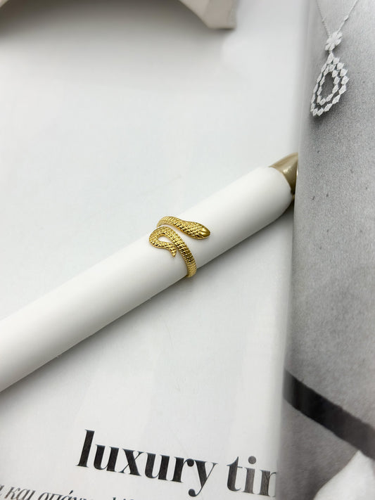 “Snake” ring