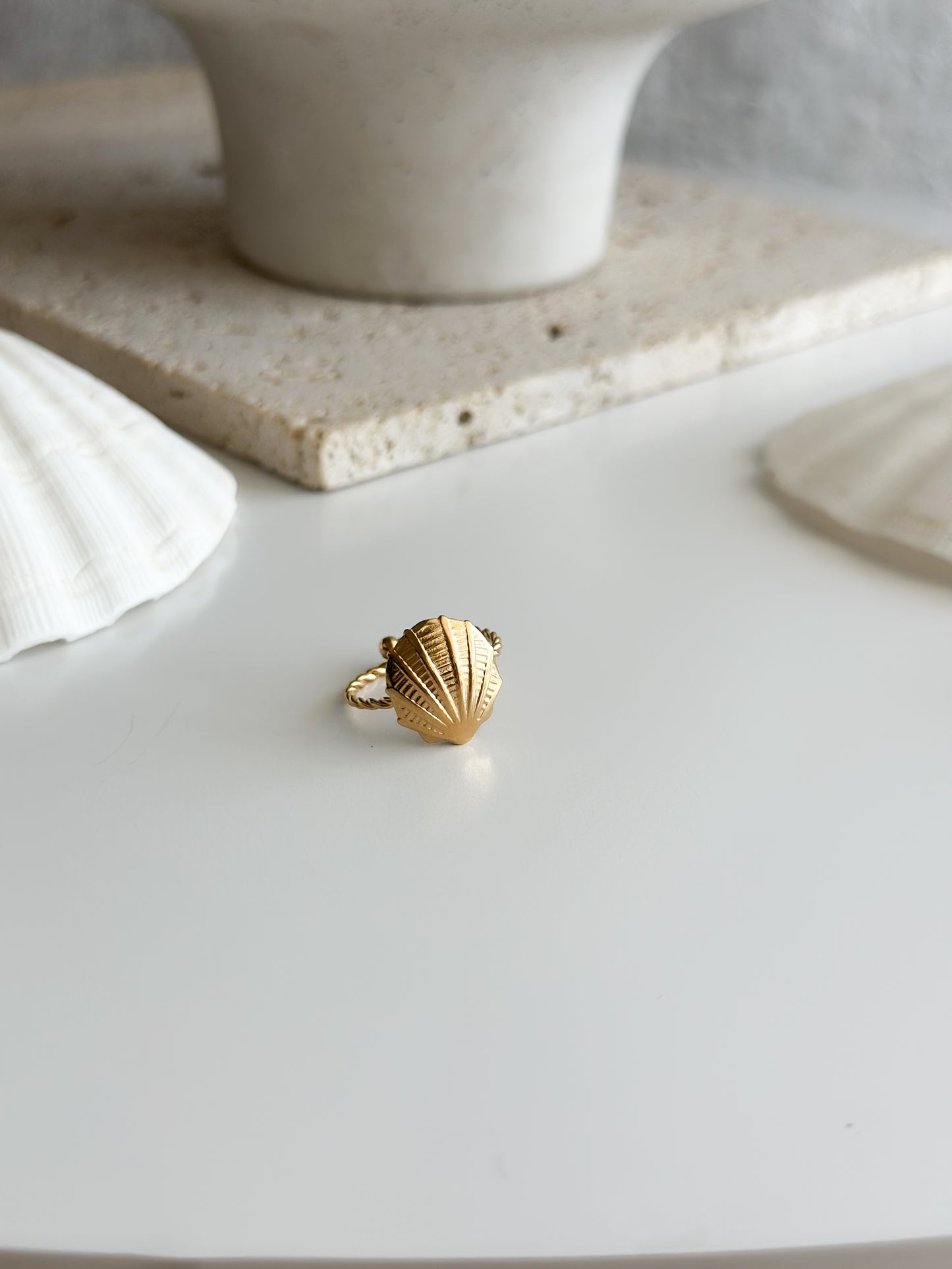 Shell handra rings