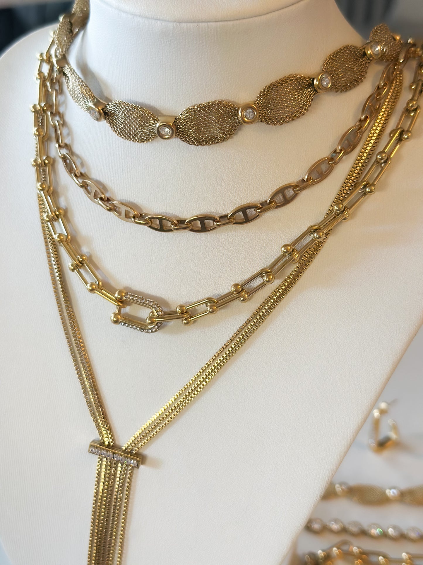 “Mesh Elegance” Necklace