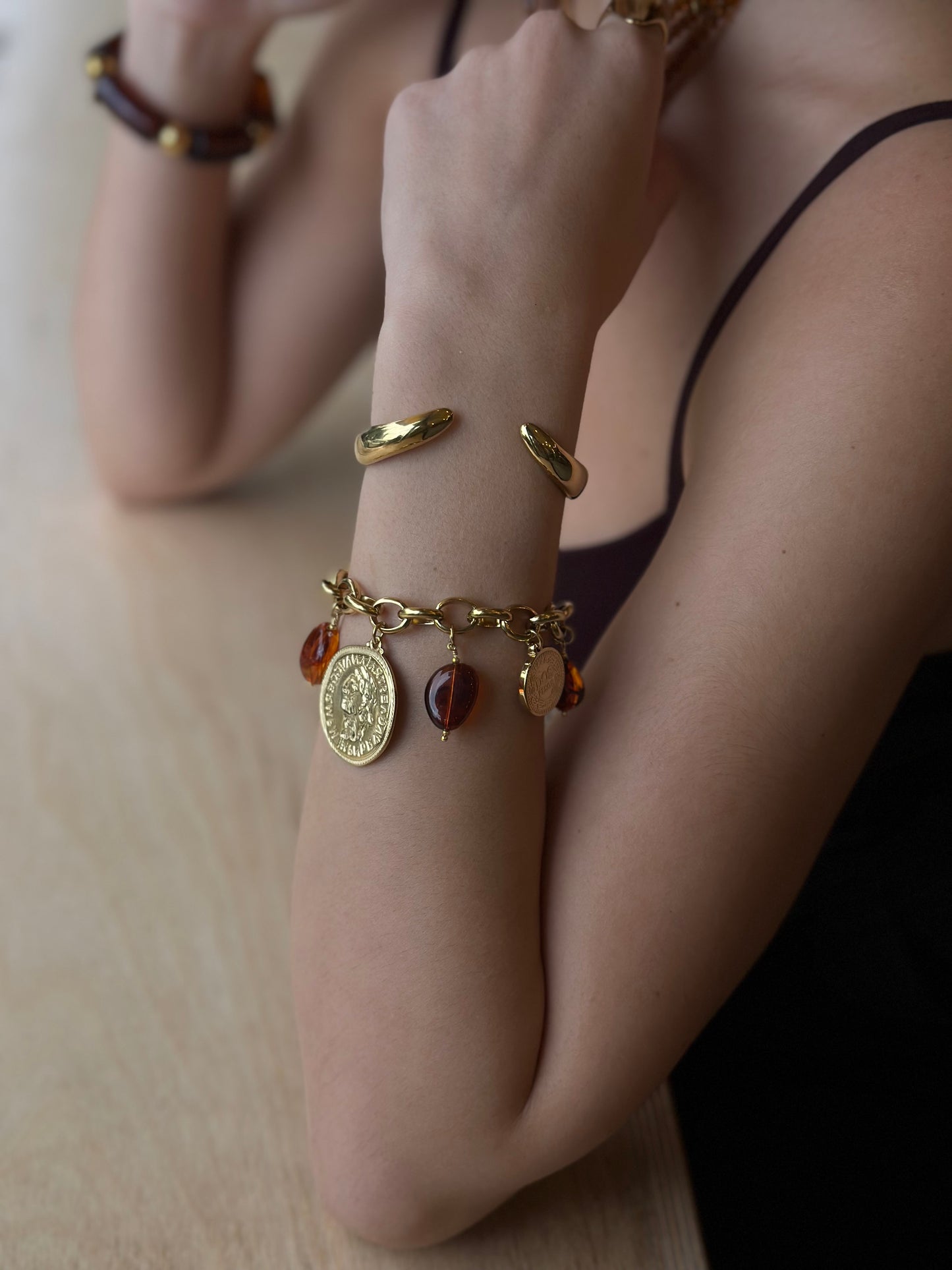 “Élégance Cuff” Bracelet