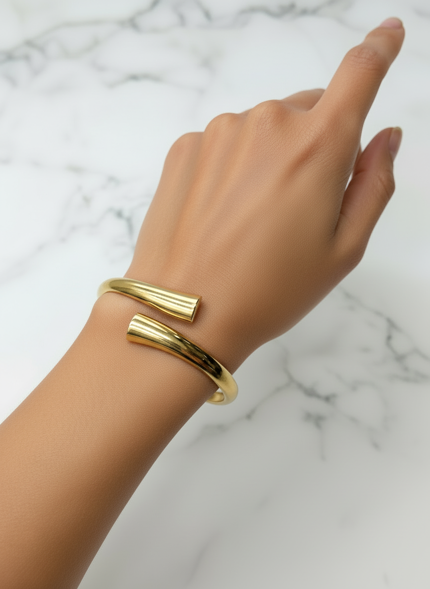 “Minimal Flow” bracelet