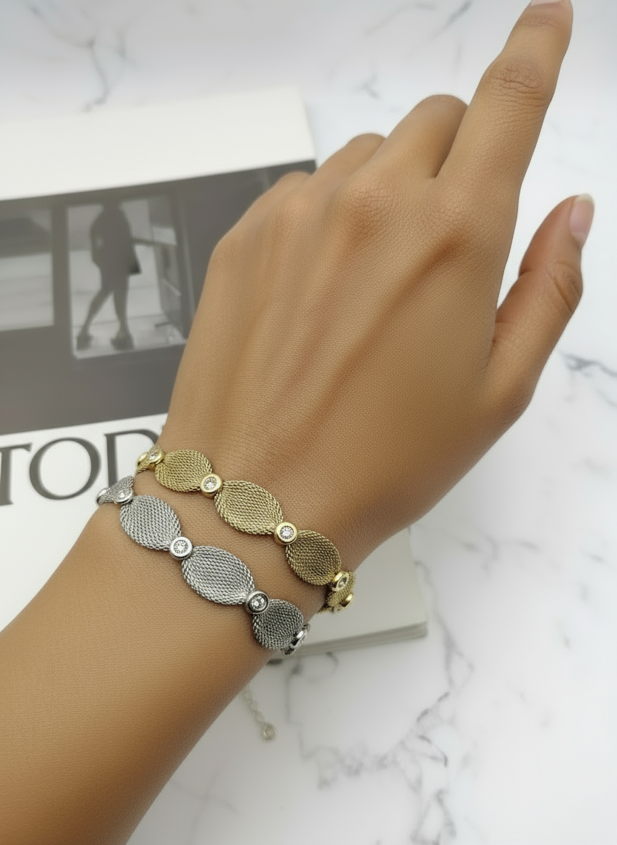 “Mesh Elegance” bracelet