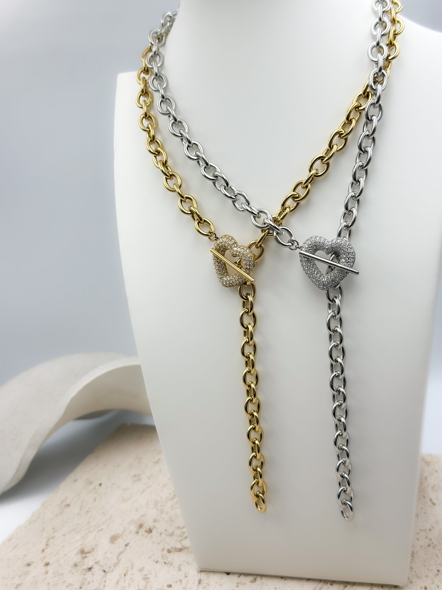 “Heartlock Shine” Necklace