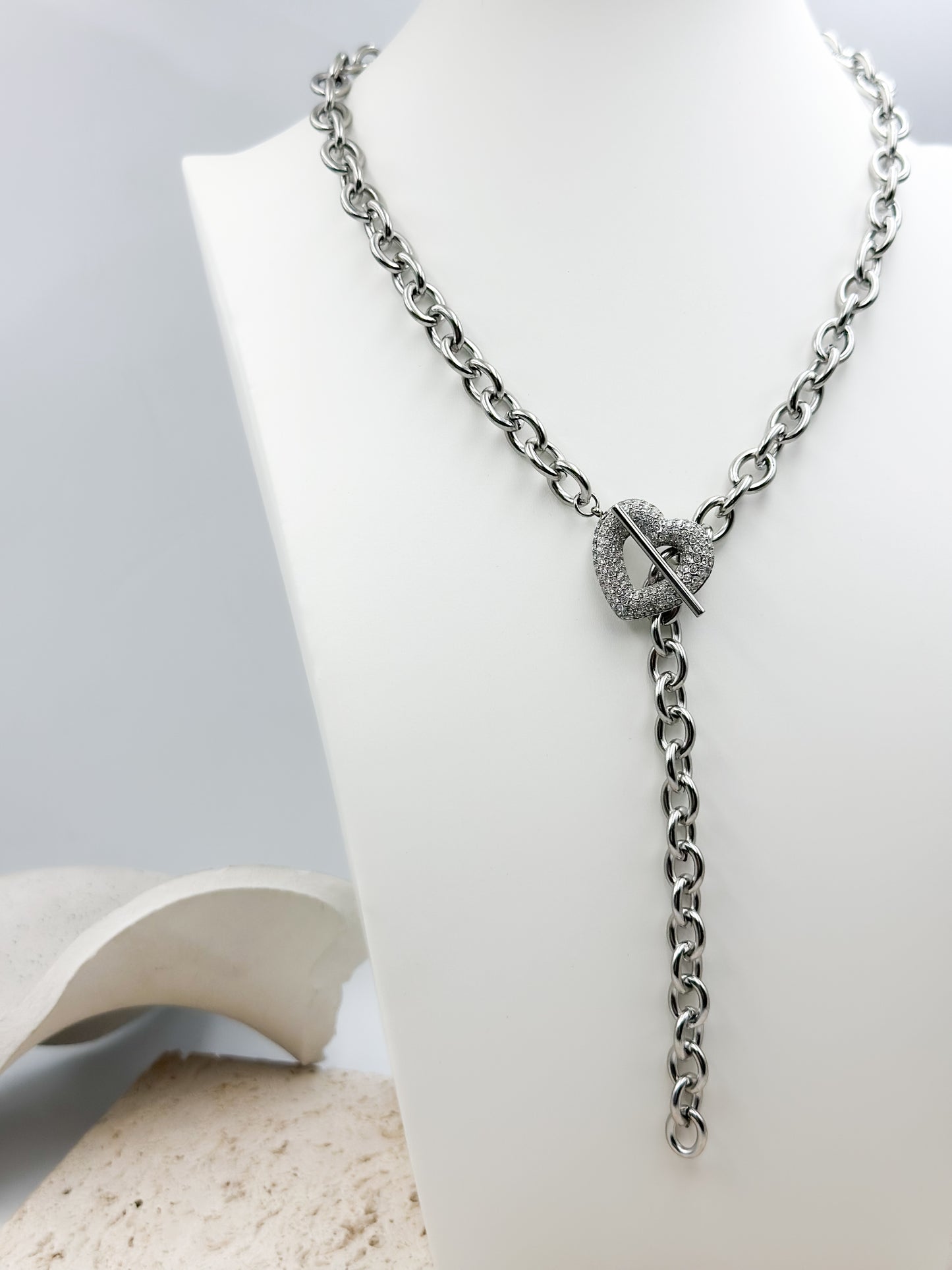 “Heartlock Shine” Necklace