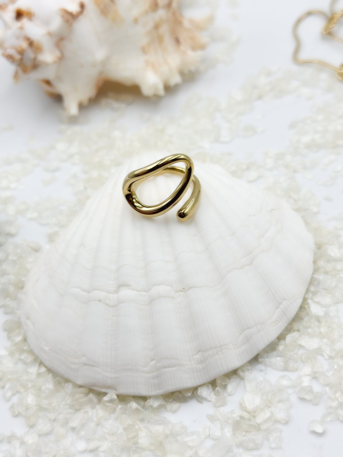 “Flow” rings