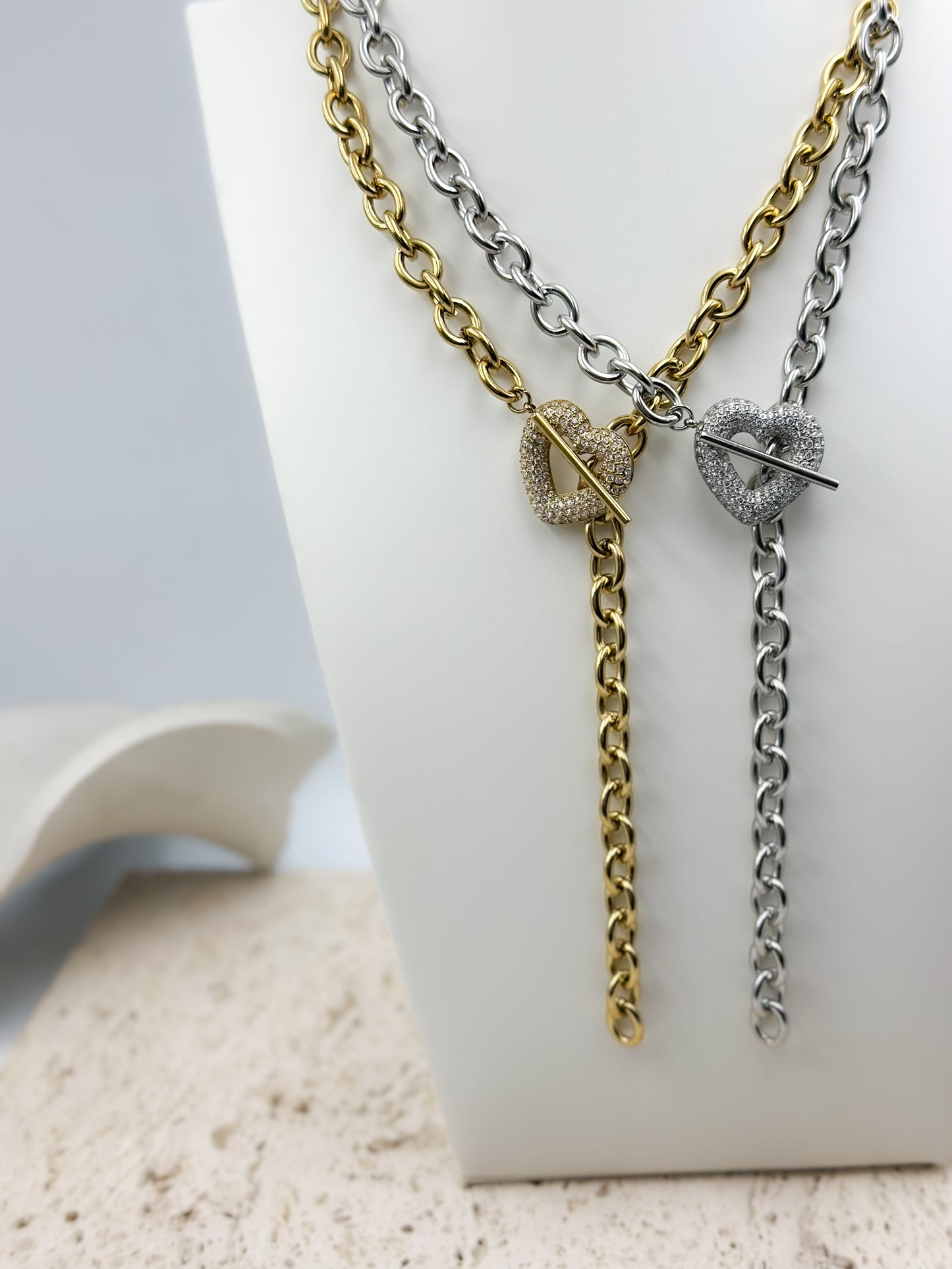 “Heartlock Shine” Necklace