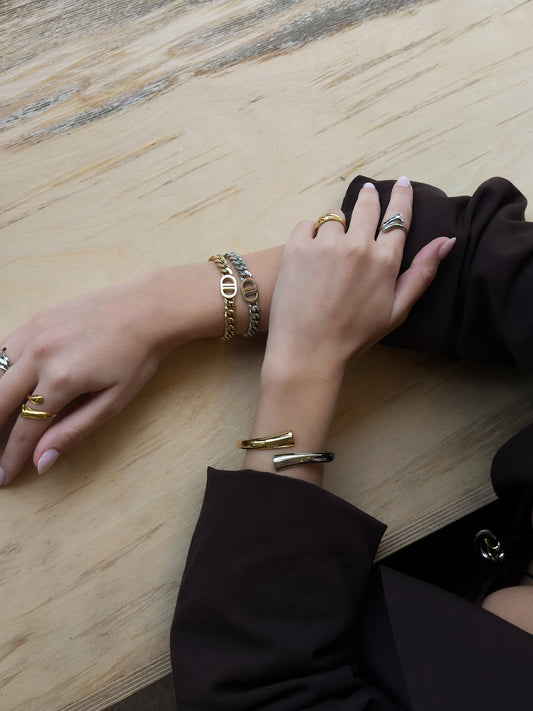 “Minimal Flow” bracelet